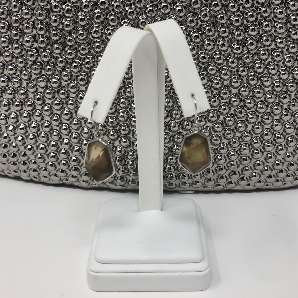 Chloe & Isabel OCEAN LACE Drop Earrings - Picture 3 of 5